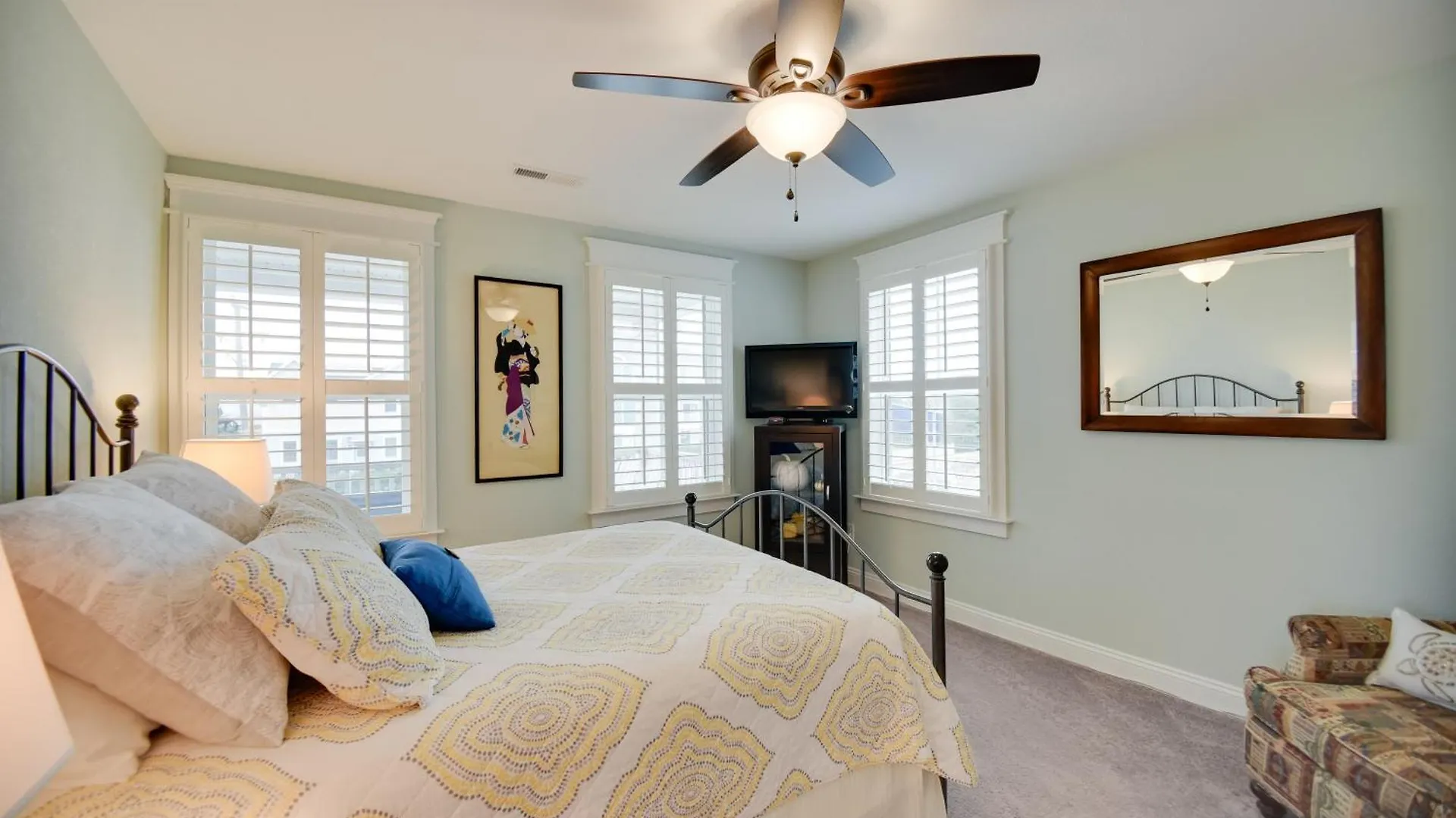 Spacious Norfolk Home With Private Hot Tub! North Camellia Acres 0*,